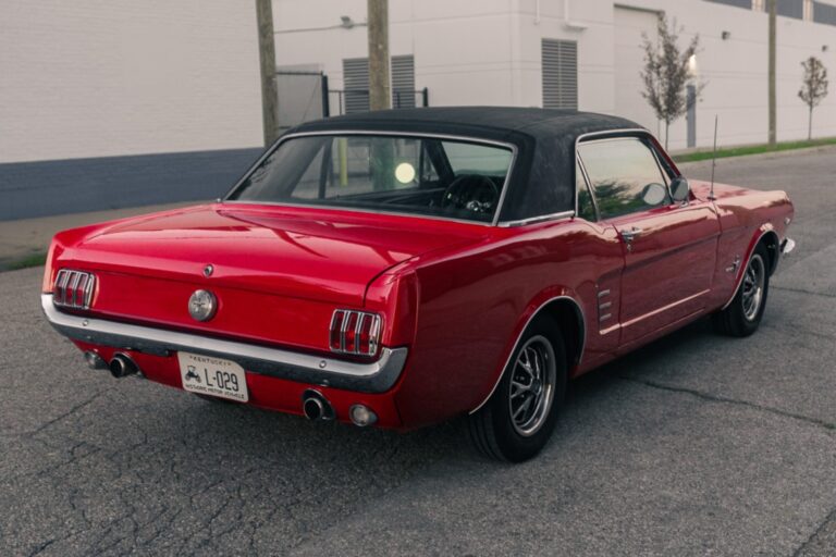 1966 Ford Mustang photo 30