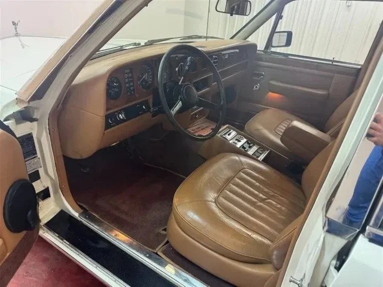 1989 Rolls Royce Silver Spirit photo 6