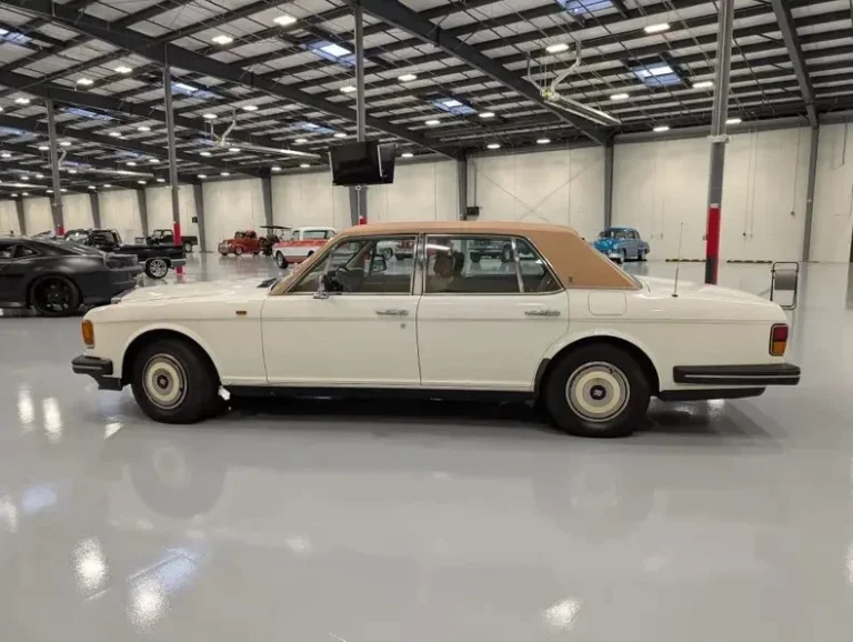 1989 Rolls Royce Silver Spirit photo 5