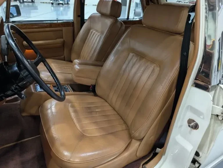 1989 Rolls Royce Silver Spirit photo 14