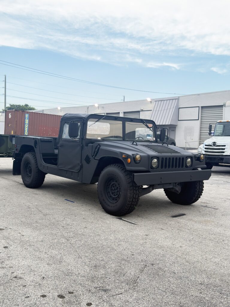 1987 AM General M1038 HMMWV photo 5