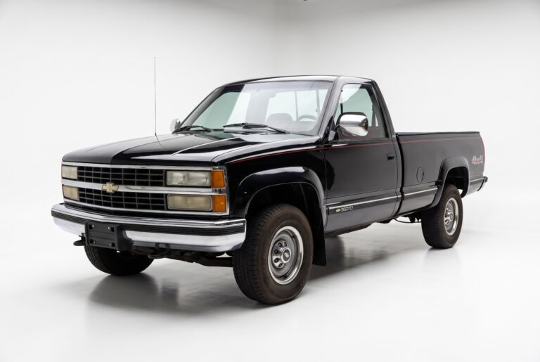 1993 Chevrolet Silverado K2500 4×4 photo 3