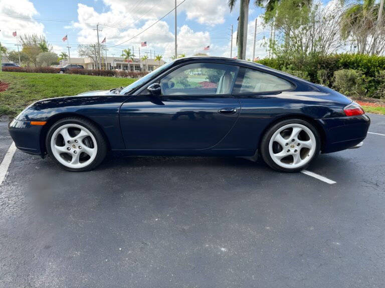 1999 Porsche 911 Carrera Coupe photo 4