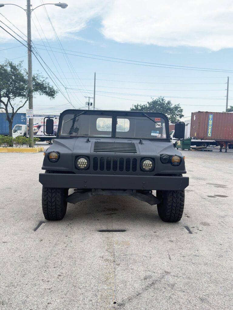 1987 AM General M1038 HMMWV photo 4