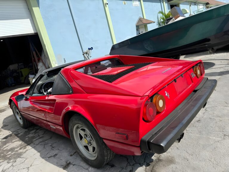 1981 Ferrari 308 GTSi photo 6