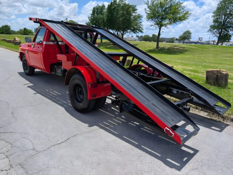 1985 Chevrolet C10 Silverado Flatbed Hauler photo 6
