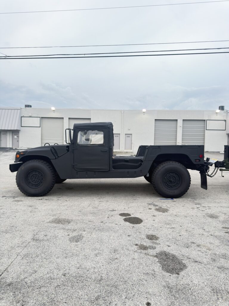 1987 AM General M1038 HMMWV photo 6