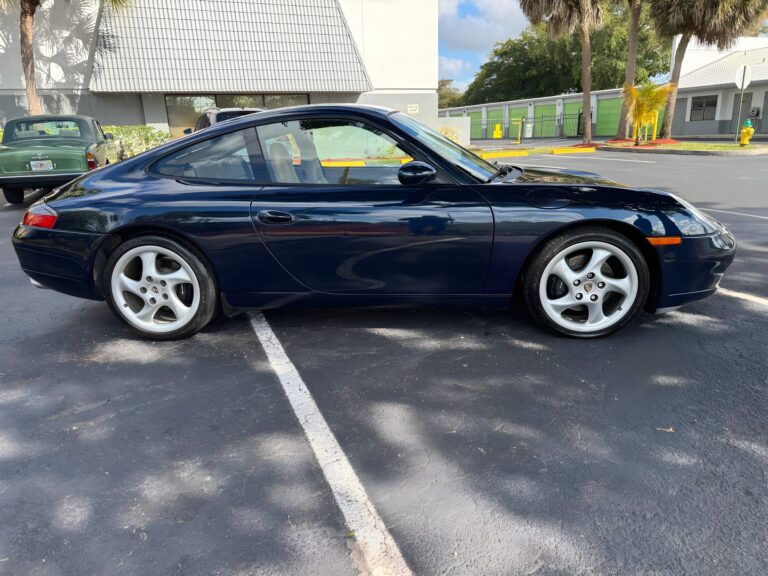 1999 Porsche 911 Carrera Coupe photo 8