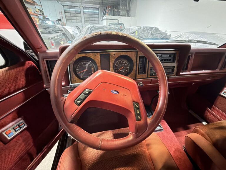 1988 Ford Bronco II 4×4 photo 18
