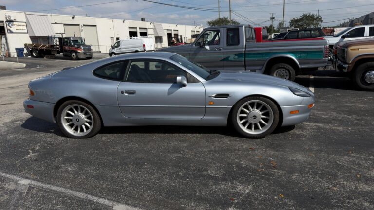 1997 Aston Martin DB7 photo 12