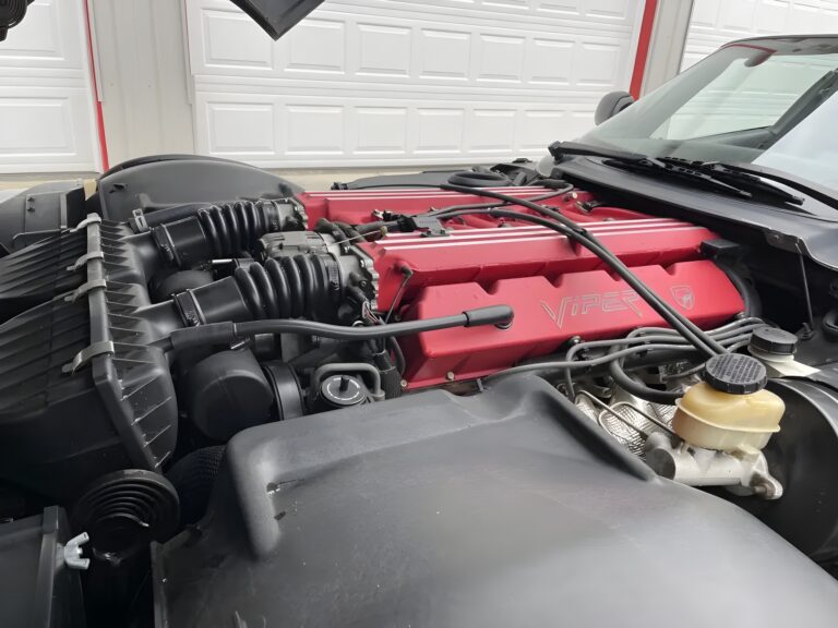 1994 Dodge Viper RT/10 photo 11