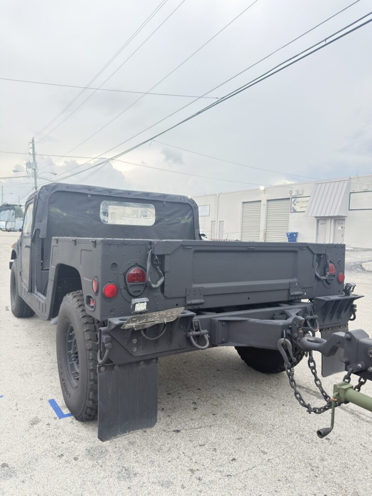 1987 AM General M1038 HMMWV photo 9
