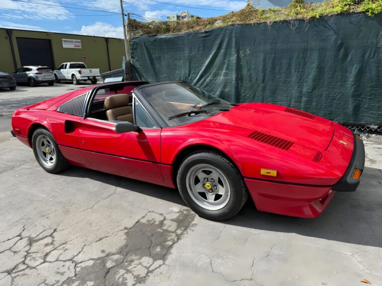 1981 Ferrari 308 GTSi photo 12
