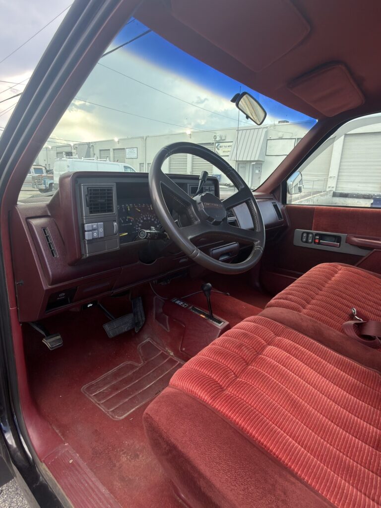 1993 Chevrolet Silverado K2500 4×4 photo 14