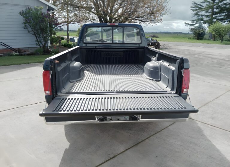 1994 Ford F-150 photo 8