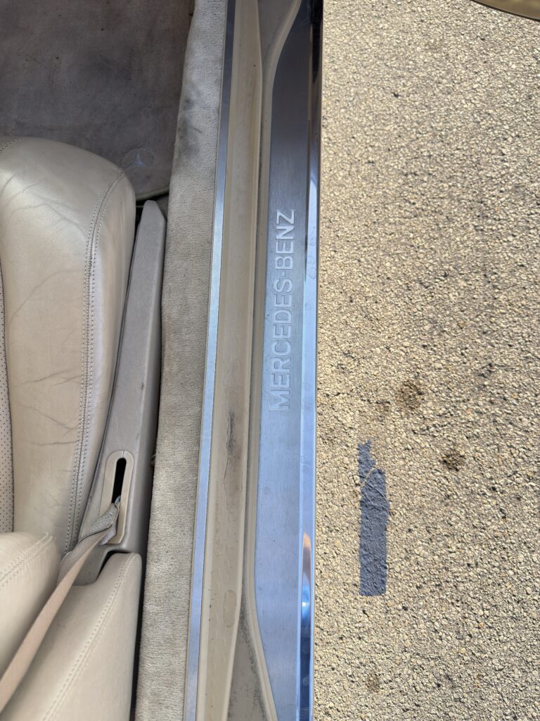 1993 Mercedes-Benz 500SL photo 16