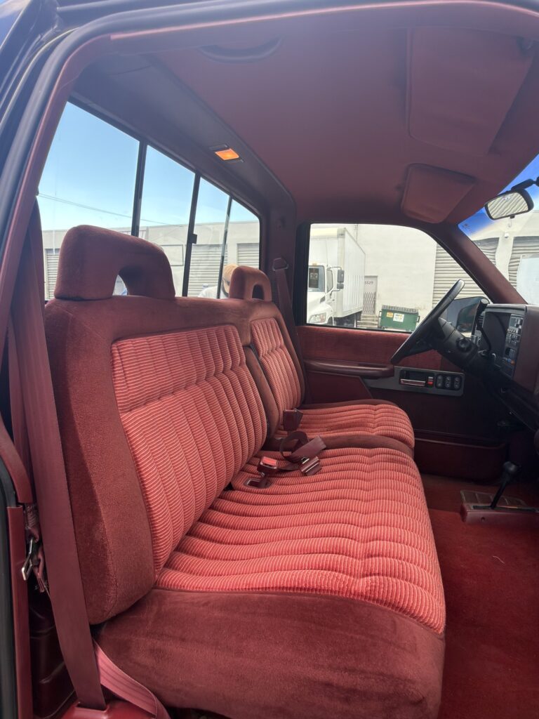 1993 Chevrolet Silverado K2500 4×4 photo 18