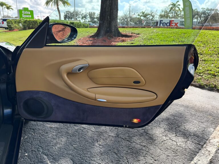 1999 Porsche 911 Carrera Coupe photo 31