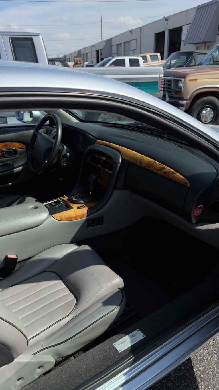 1997 Aston Martin DB7 photo 34
