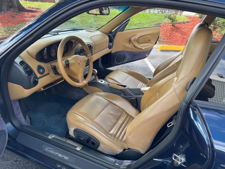 1999 Porsche 911 Carrera Coupe photo 34
