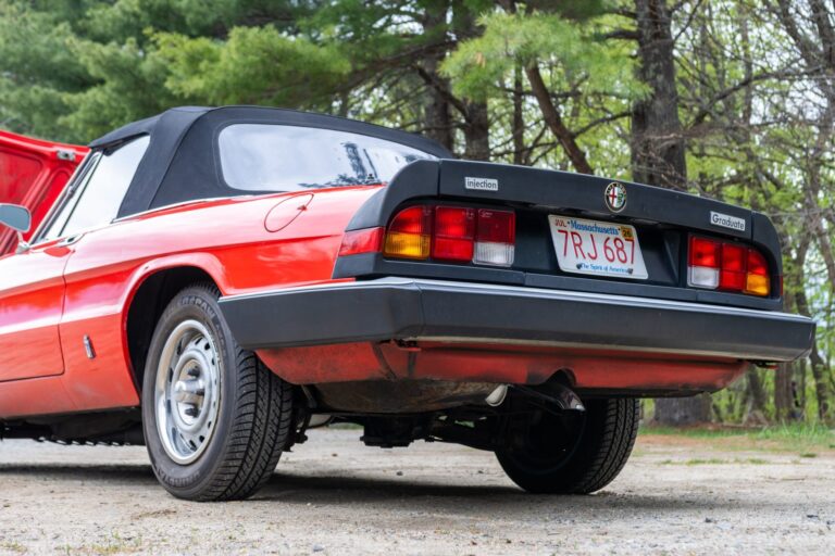 1985 Alfa Romeo Spider Graduate photo 12