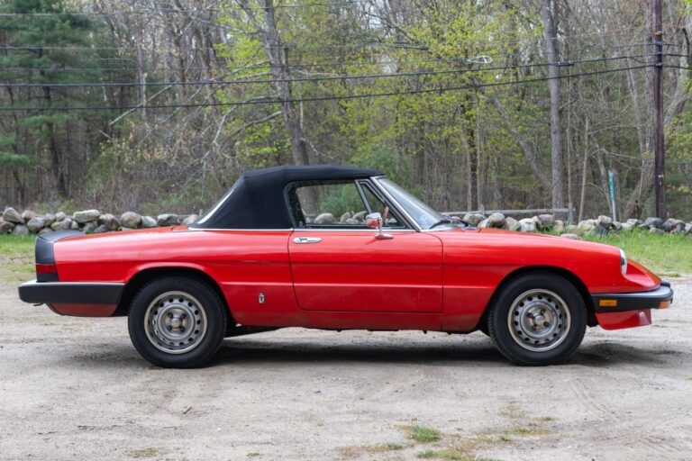 1985 Alfa Romeo Spider Graduate photo 10