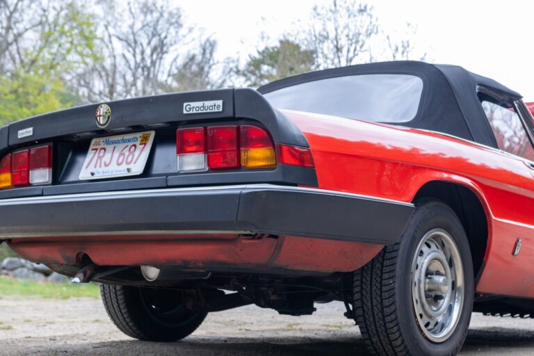 1985 Alfa Romeo Spider Graduate photo 18