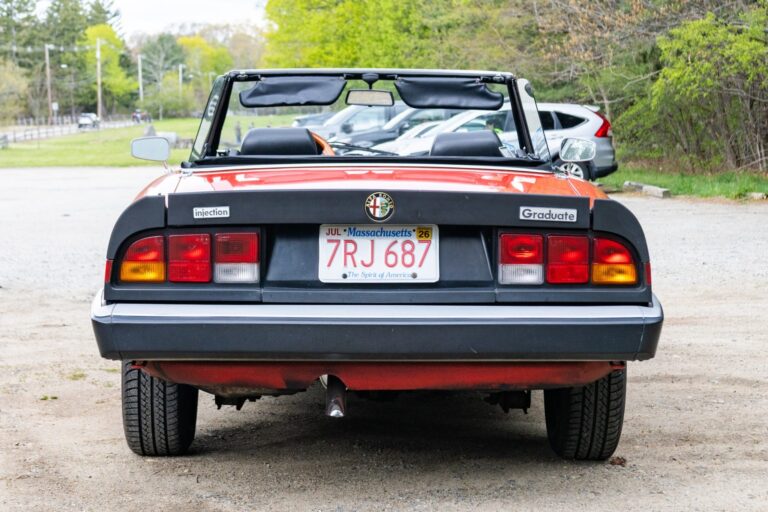 1985 Alfa Romeo Spider Graduate photo 22
