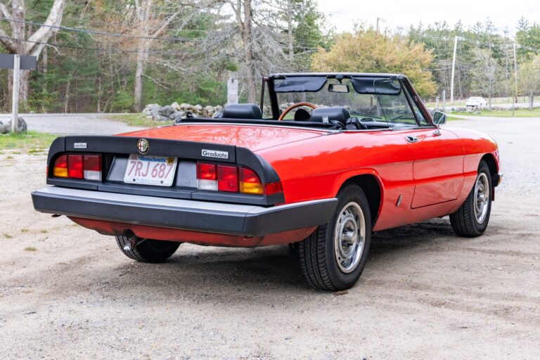 1985 Alfa Romeo Spider Graduate photo 23