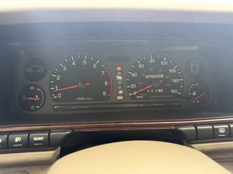 1996 Subaru SVX LSi photo 183