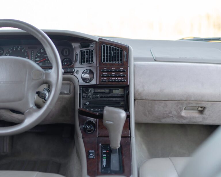 1996 Subaru SVX LSi photo 166