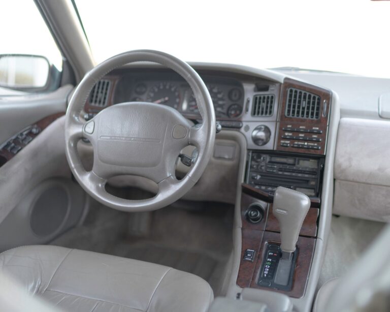 1996 Subaru SVX LSi photo 165