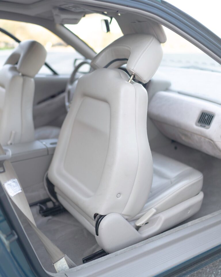1996 Subaru SVX LSi photo 162