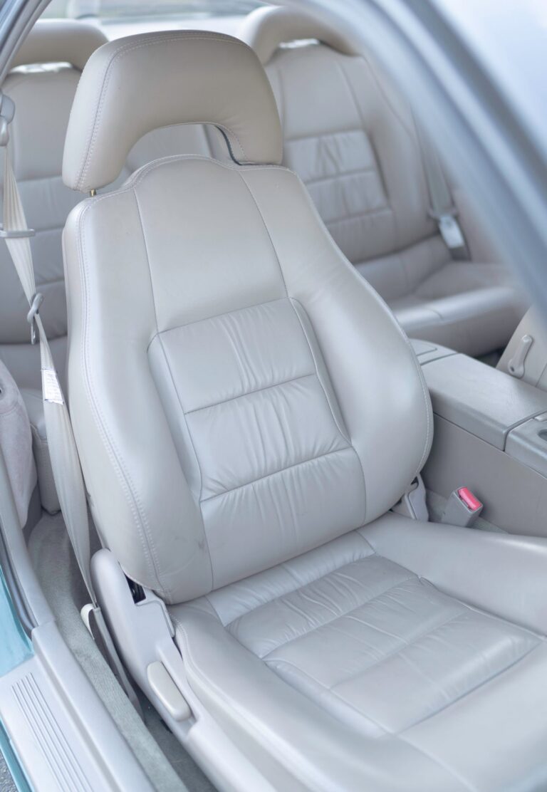 1996 Subaru SVX LSi photo 158