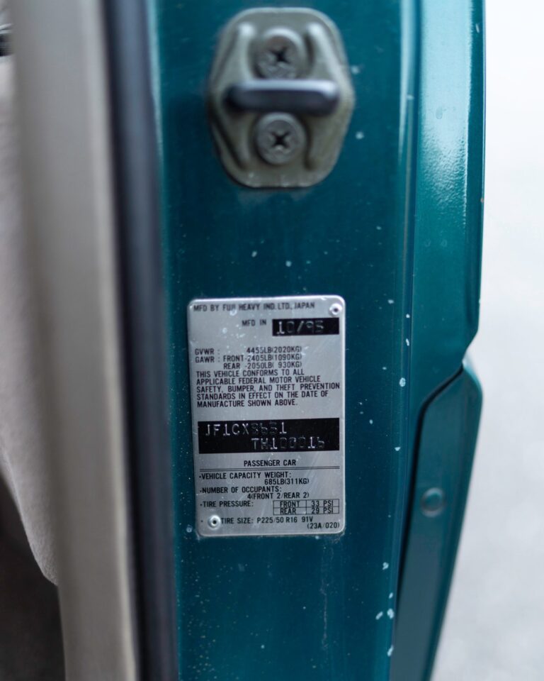 1996 Subaru SVX LSi photo 157