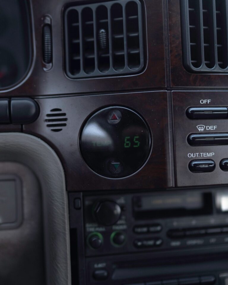 1996 Subaru SVX LSi photo 134
