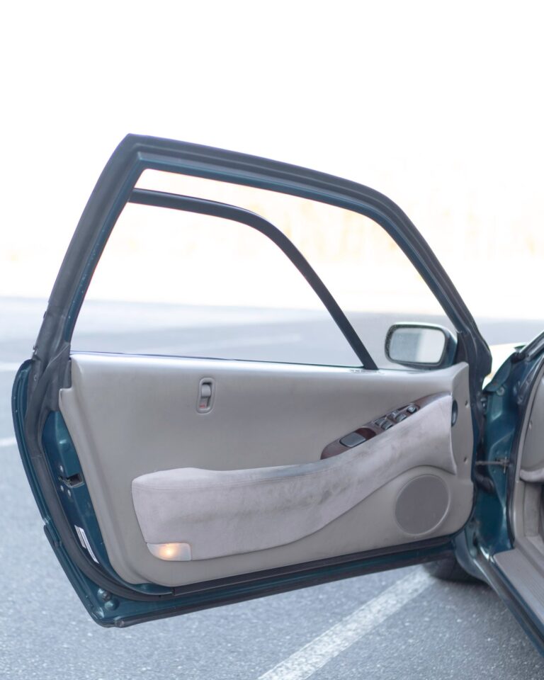1996 Subaru SVX LSi photo 119