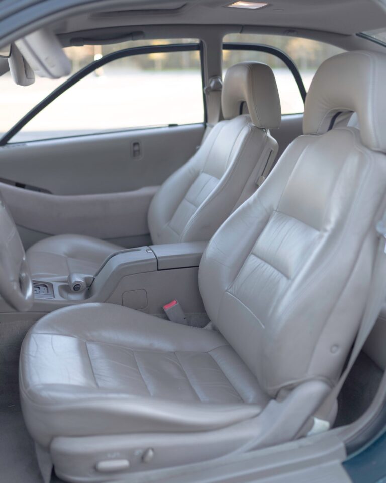 1996 Subaru SVX LSi photo 123