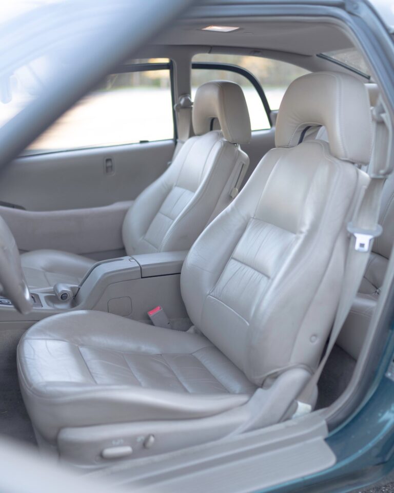 1996 Subaru SVX LSi photo 120