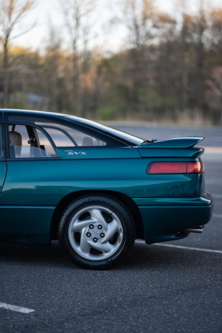 1996 Subaru SVX LSi photo 103