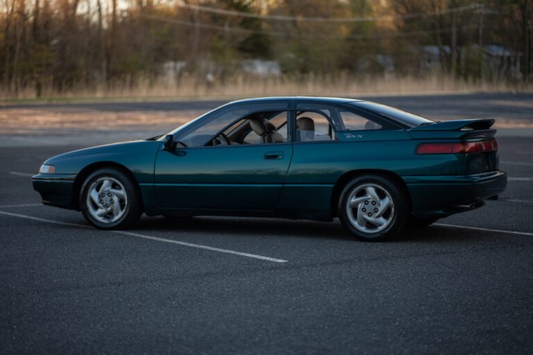 1996 Subaru SVX LSi photo 100