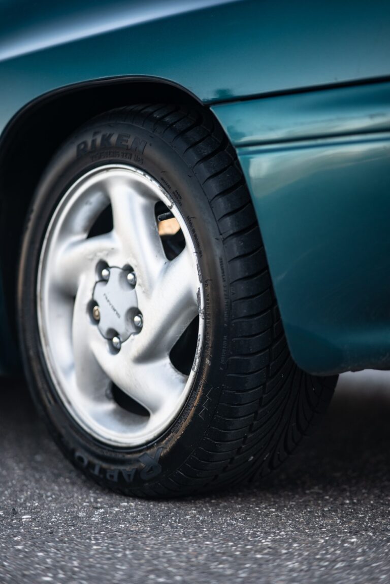 1996 Subaru SVX LSi photo 53