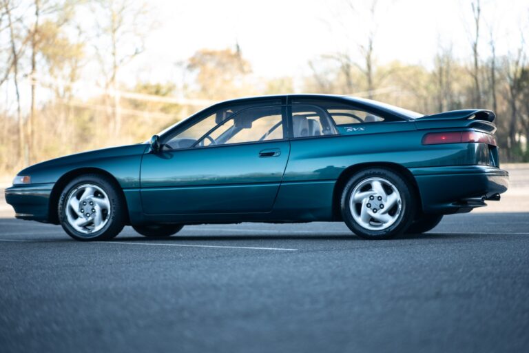 1996 Subaru SVX LSi photo 43