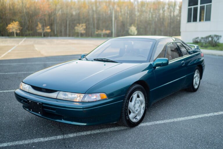 1996 Subaru SVX LSi photo 40