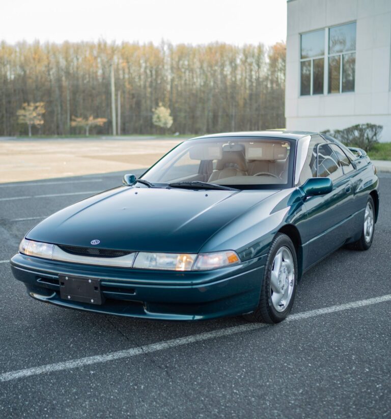 1996 Subaru SVX LSi photo 39