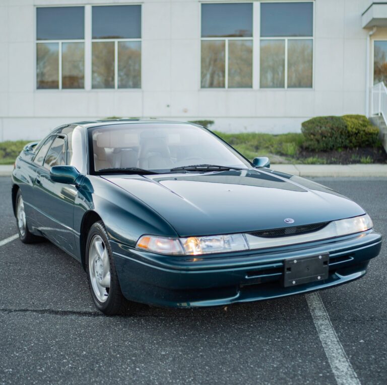 1996 Subaru SVX LSi photo 37