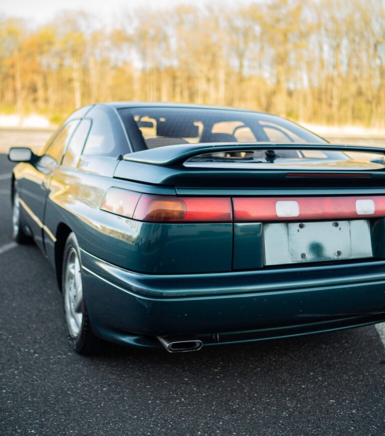 1996 Subaru SVX LSi photo 32