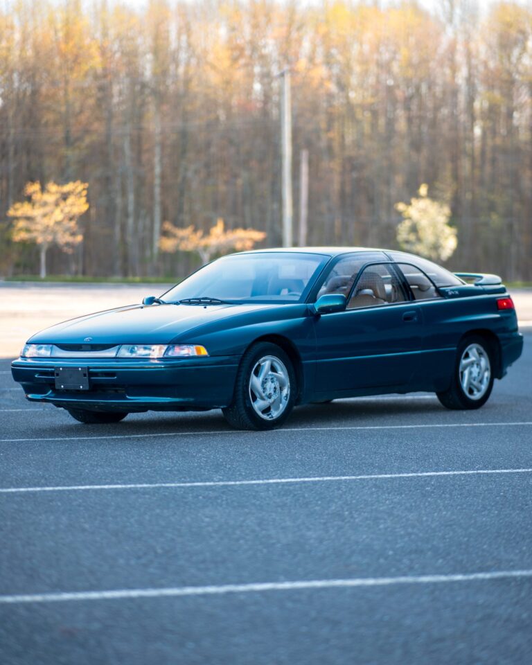 1996 Subaru SVX LSi photo 4