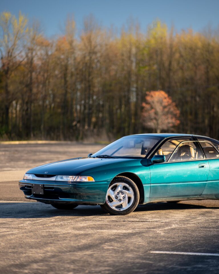 1996 Subaru SVX LSi photo 23