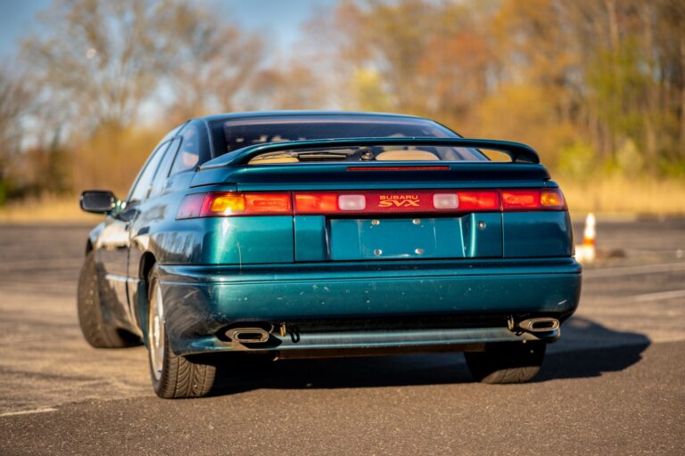 1996 Subaru SVX LSi photo 21